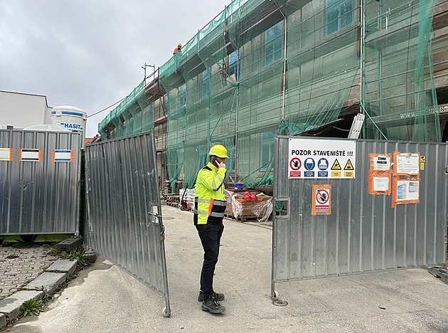 Třikrát vyhořel. Kounicův dům teď bude sloužit dětem