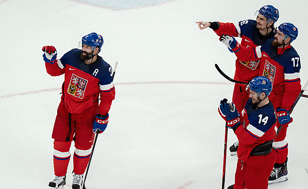 Co si asi říkali Kanaďané? Češi upachtili postup, hvězdy vedle trénovaly přesilovku