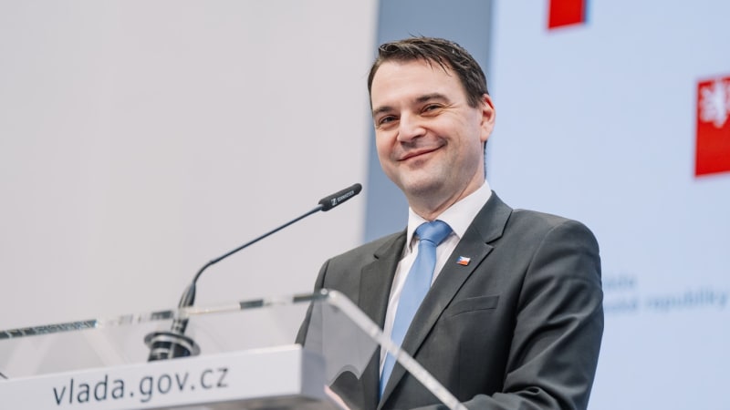 Pavlová je „politručka“, hájí Macinku Berkovcová. Řekneš jí to do očí? vmetla jí exposlankyně