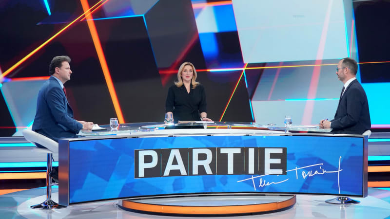 Farský: Macinka škodí Evropě a to se Trumpovi líbí. Jste Bidenovi sirotci, vmetl mu Vondráček