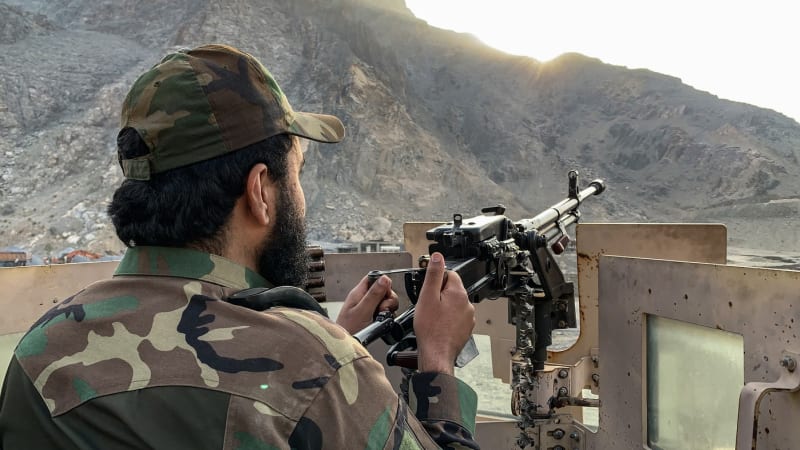 PŘEHLEDNĚ: Vypukla další otevřená válka. Proč se Afghánistán a Pákistán ostřelují?