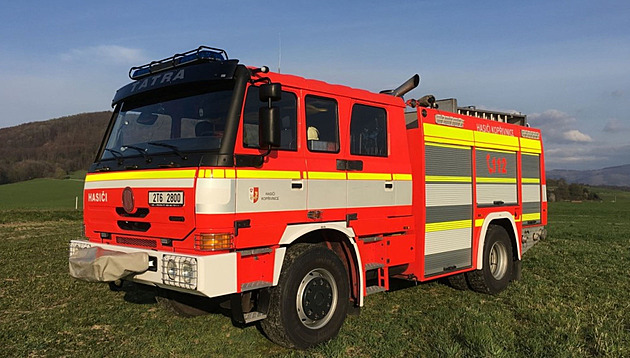 Pozdě odpověděli na email, přišli o dotaci. Novou cisternu však hasiči nutně potřebují
