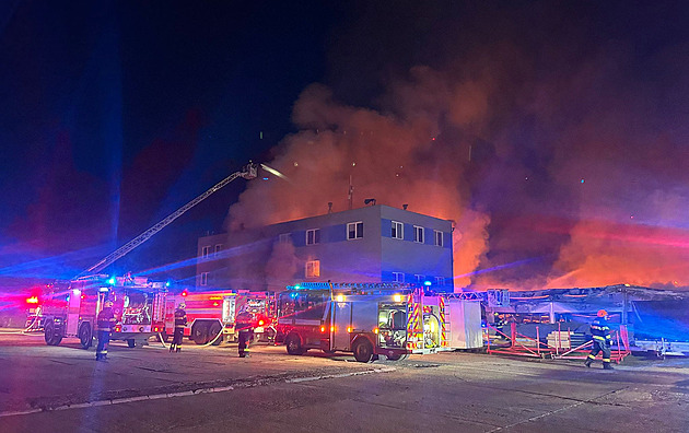 Soud na Slovensku poslal do vazby osobu zadrženou kvůli žhářství v Pardubicích