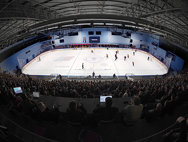 Baráž jen v Litvínově? Kvůli mantinelům by Kolín a Litoměřice nehrály doma