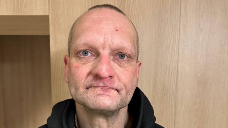 Podezřelý z vraždy v Michli je na útěku. Nesnažte se ho zadržet, varuje policie