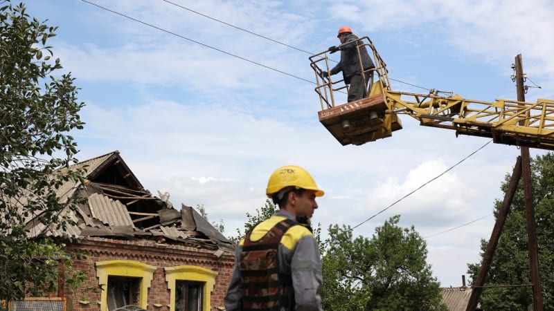 Rusko zahájilo zničující útok na Ukrajinu. Obyvatelé pěti regionů čelí fatálním problémům