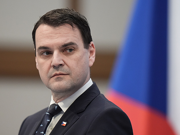 „Zemanova blbost.“ Macinka kritizoval přesun ambasády z Tel Avivu, nyní otočil