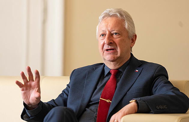 Kauza Vystrčil? O speciál jsem přišel i já. Zůna o nové armádě i Pavlovi na summitu