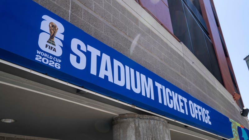 FIFA omylem rozdala desítky lístků na MS zdarma. Šťastlivce teď prosí, aby zaplatili