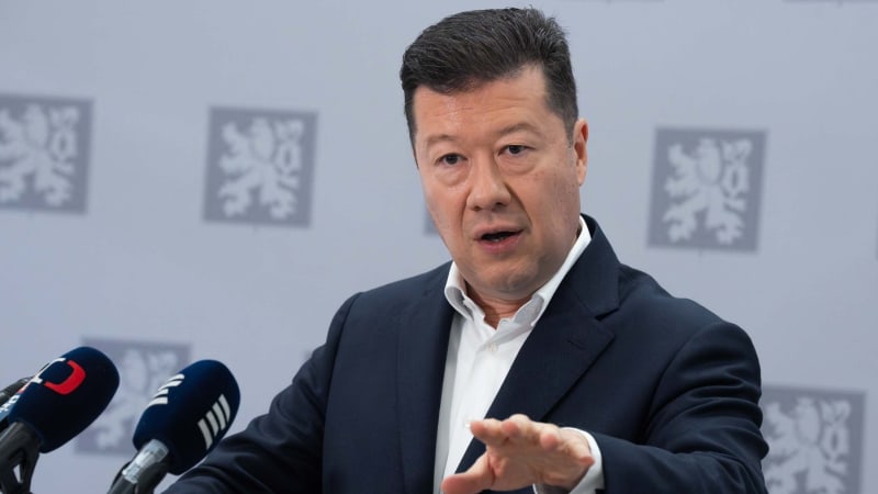 Soud osvobodil SPD. „Chirurgové z dovozu“ byli podle něj nevkusní, ovšem nikoli hodní trestu