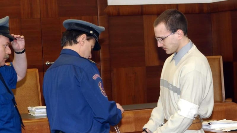 Trojnásobný vrah Hejna znovu před soudem: Po 22 letech žádá propuštění na svobodu