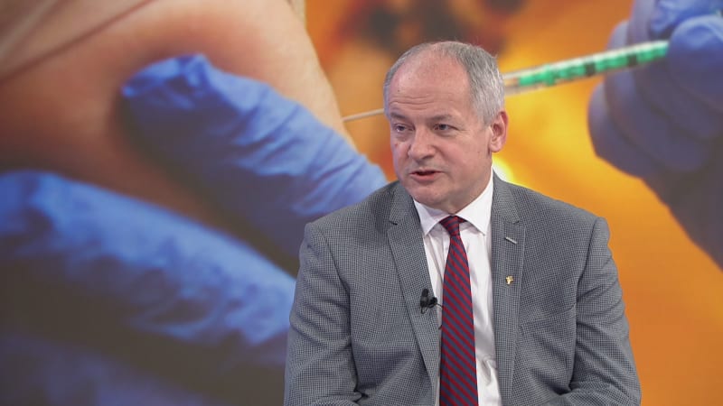 Prymula: Chřipková vakcína se zpozdí, mohou za to nové kmeny viru. O očkování kolují mýty