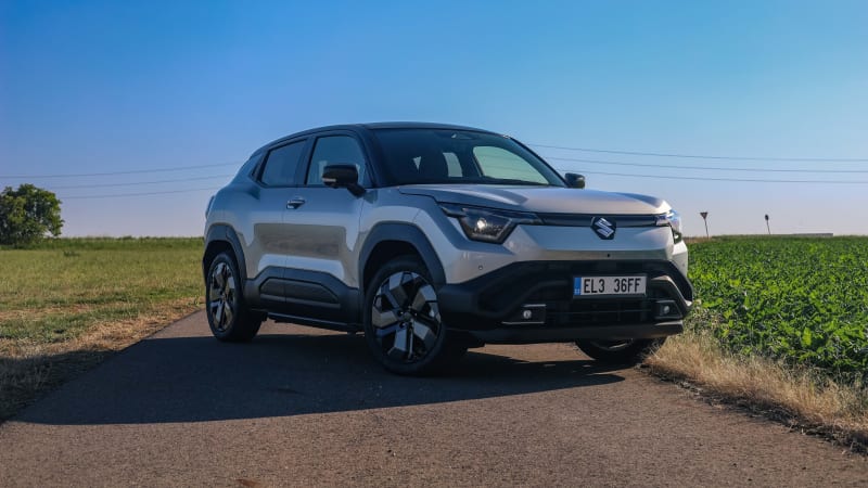 TEST: Návrat do minulosti. Se Suzuki e-Vitarou si zavzpomínáte na začátky elektromobility