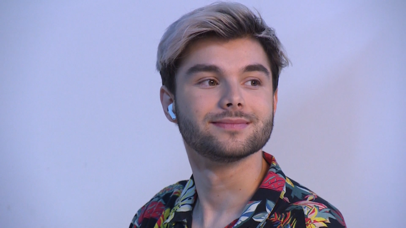 Adam Kajumi je na svobodě. Jaké dostal údajný sexuální predátor podmínky?