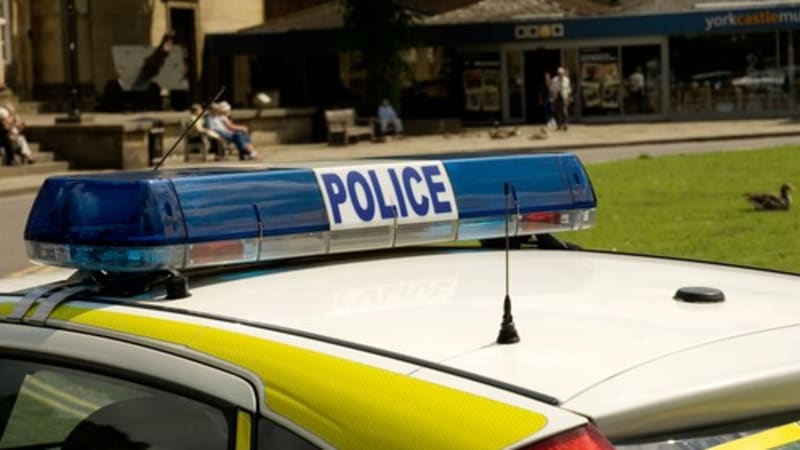 Teroristický útok na britské letiště Fairford měl chystat Íránec. Policie ho zadržela