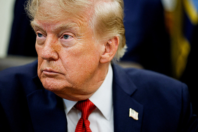 Jestli byl za útokem v letadle Írán, velmi tvrdě ho potrestáme, hrozí Trump