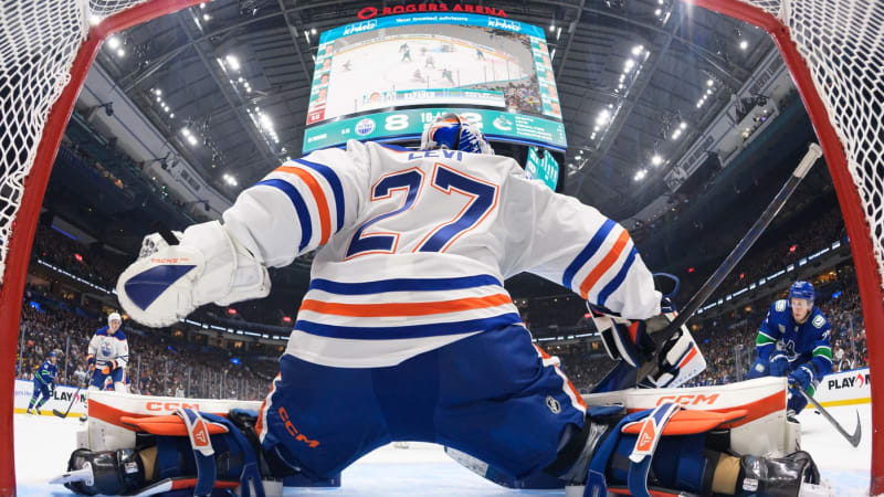 Šestnáct gólů ohromilo Vancouver. NHL zná ale i divočejší přestřelky