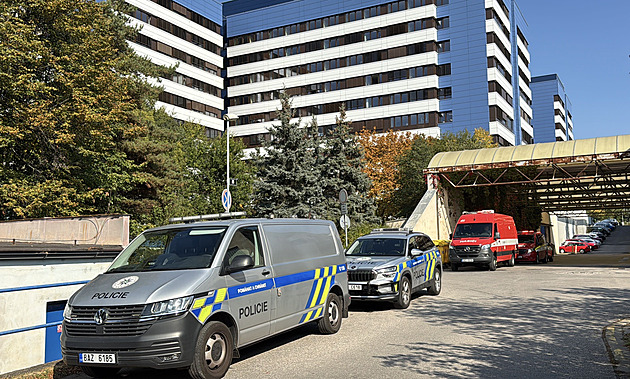 Voda zaplavila v motolské nemocnici sklad oblečení pacientů po radiologické léčbě