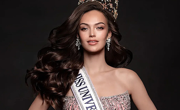 Sophia Maria Osako nepoletí na Miss Universe. Kdo ji nahradí, tají