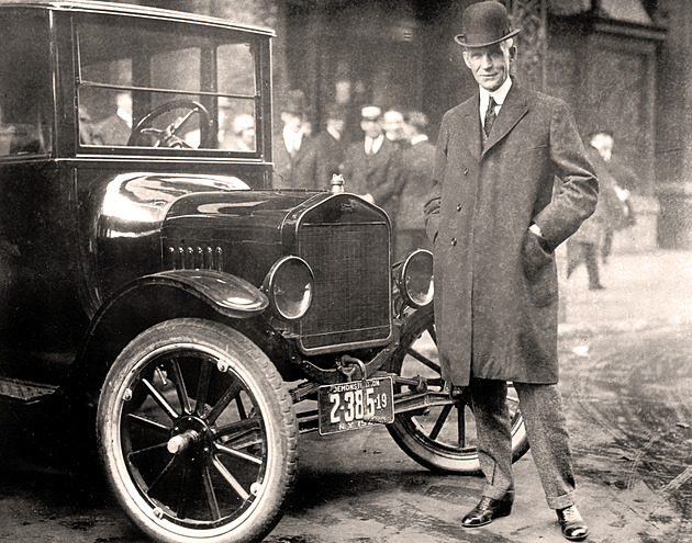 Osm hodin denně, pět dní v týdnu. Ford přepsal před 100 lety dějiny lidské práce