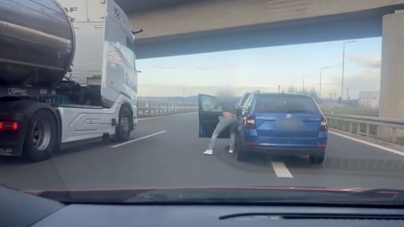 EXKLUZIVNĚ: Agresor z D6 už v minulosti ohrožoval jiné vozidlo. I v něm cestovaly děti